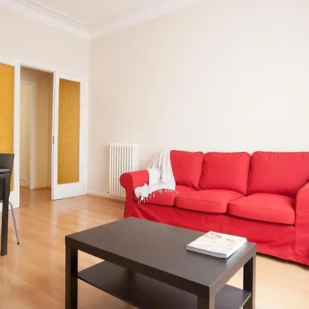 For Families And Staff Groups For 7 People * Barcelona