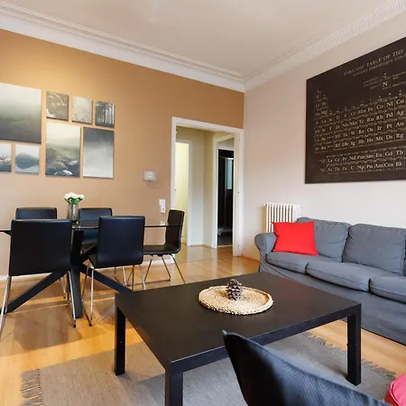 Elegance And Comfort In Barcelona, 4bedroom In The Exclusive Area Apartament Barcelona
