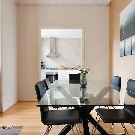 Elegance And Comfort In Barcelona, 4bedroom In The Exclusive Area Barcelona