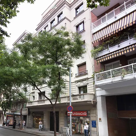 Elegance And Comfort In Barcelona, 4bedroom In The Exclusive Area