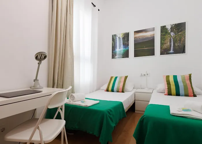 Elegance And Comfort In Barcelona, 4bedroom In The Exclusive Area *